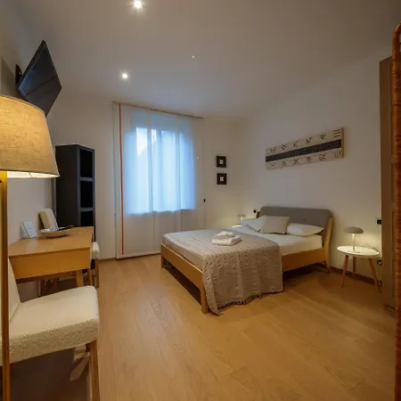 Interno 711 Guest house 3*